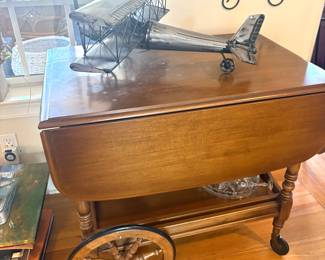 Drop leaf tea cart