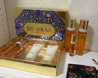 White Diamonds perfume