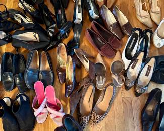 Women's shoes!  Most size 8.5/9.0