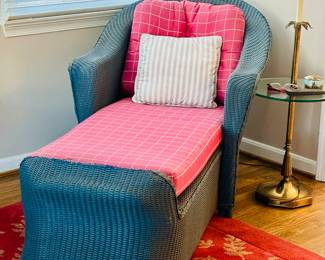 Lloyd Flanders Wicker Chaise