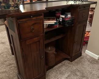 Sunny Designs Santa Fe Free Standing Bar with Slate Inserts