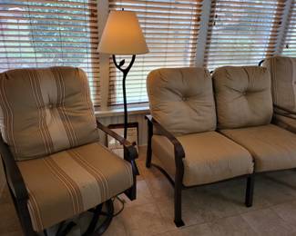 Great sunroom/ outdoor set.