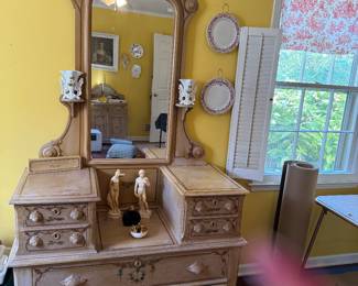 Vintage dresser