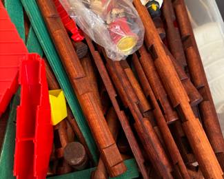 Lincoln logs