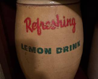 Refreshing lemon drink crock