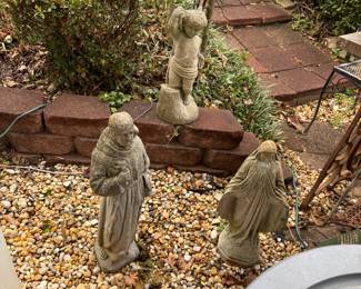Garden statuary
