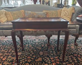 Stickley “Colonial Williamsburg” Tea Table