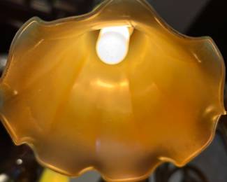 Tiffany&nbsp;Style Tulip Floor Lamp w/Lily Pad Copper Base