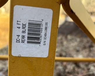 This is a 3 point scrape blade