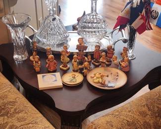 Crystal decanters , hummels