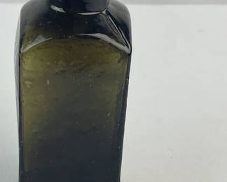 Antique Early American 1700's Blown Glass Dark Olive Green Bottle