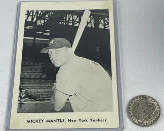 1958-61 Jay Publishing Photo Type 1 Mickey Mantle New York Yankees Batting - Pose To Chest