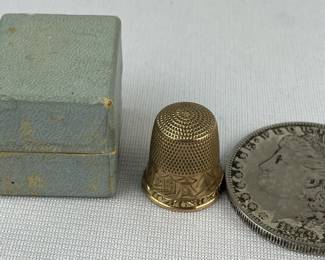 Antique 10K Gold Engraved Sewing Thimble w/ Box
