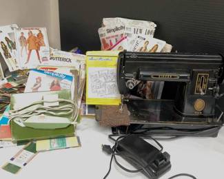 Vintage Ca. 1950s Singer Sewing Machine And Sewing Supplies 