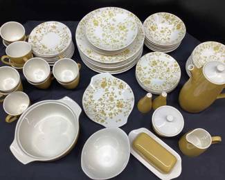 Vintage Sheffield Golden Meadow Ironstone Complete Dish Set