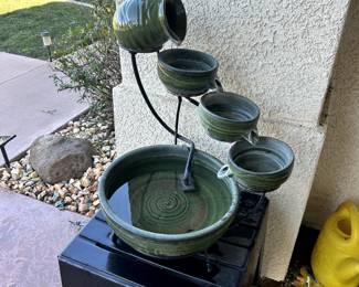 Solar powered water fountain