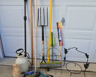 Outdoor Tools And Decor 