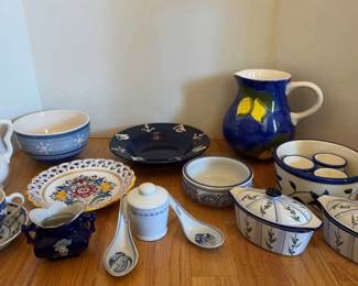 Dark Blue For The Kitchen 