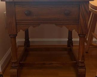 Small Side Table With 1 Drawer