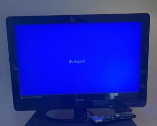 Vizio TV 26 with Remote