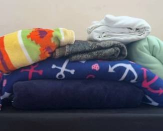 Blankets Throws in Various Sizes Patterns
