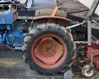 1978 KUBOTA L220 WITH 48" BUSH-HOG FINISH MOWER