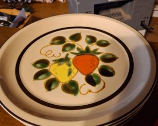 Poppy Trail by Metlox Provincial Fruit Pattern