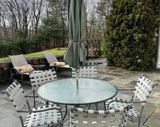 Brown Jordan table & chairs with umbrella
