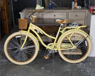 Huffy 26" Nel Lusso Women's Cruiser Bike with Perfect Fit Frame, Yellow.