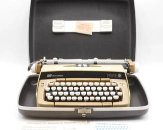 1974 Smith Corona Galaxie Twelve XII Typewriter