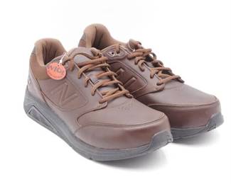 New Balance Men's Brown Leather Wide Walking Shoes - Size 11