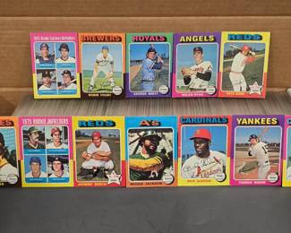 1975 Topps Baseball Complete Set (660/660) George Brett & Robin Yount RC Nice!