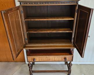 Gorgeous Ornate Antique Berkey & Gay Jacobean Gothic Hutch Cabinet.