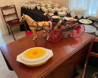 VINTAGE PRYEX SUN BURST, MARX HORSE AND BUCKBOARD