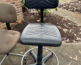 industrial chair with foot ring