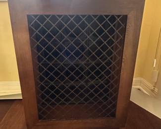 Wine rack/cabinet