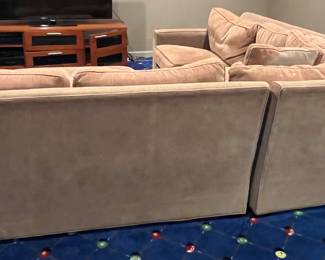 38. 4pc Sleeper Sectional (112" x 102" x 42" x 33"h) Ottoman 28" x 43" x 16" 