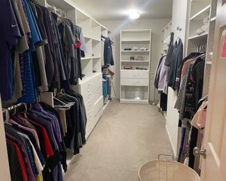Unmarked clothing
