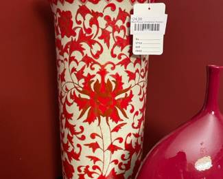 Red floral umbrella holder