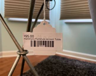 Hammary Furniture accent table