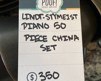 Lindt Stymeist piano china set