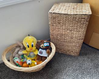 Wicker hamper, Various stuffed animals