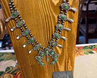 $1800 ~ UNUSUAL STERLING NAVAJO TOM LEWIS AMERICAN INDIAN STERLING SONORAN GOLD GREEN TURQUOISE MATCHING SQUASH BLOSSOM AND EARRINGS.
