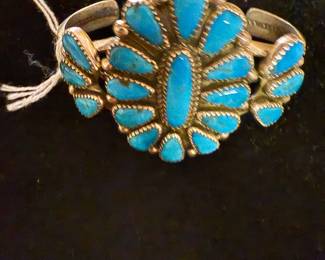 $675~ GORGEOUS VINTAGE STERLING PETTIPOINT AMERICANINDIAN CUFF