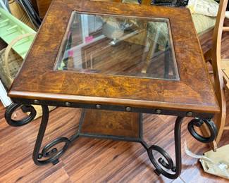 $75- GLASS TOP WOOD WITH METAL LEGS END TABLE WITH BRASS EMBELLISHMENTS ~ 22" X 24" X 24" HT ~ (DELIVERY AVAILABLE)