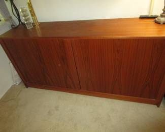 Poul Hundevad Credenza Tambour doors