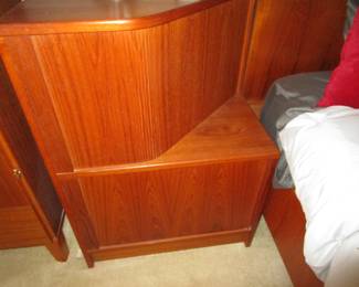 Poul Hundevad Tambour door nightstands