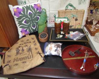 Hawaii vintage table