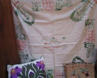 Rayon vintage Hawaii tablecloth, Hawaiian quilt vintage pillows