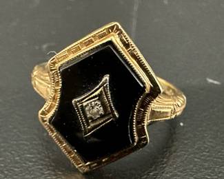 Fantasy 10 K Gold Ring Diamond Onyx 5.5 3g without Stones